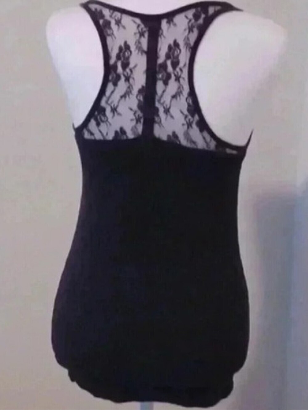 -- American Eagle Outfitters dark Gray top Women's Size Small Petite